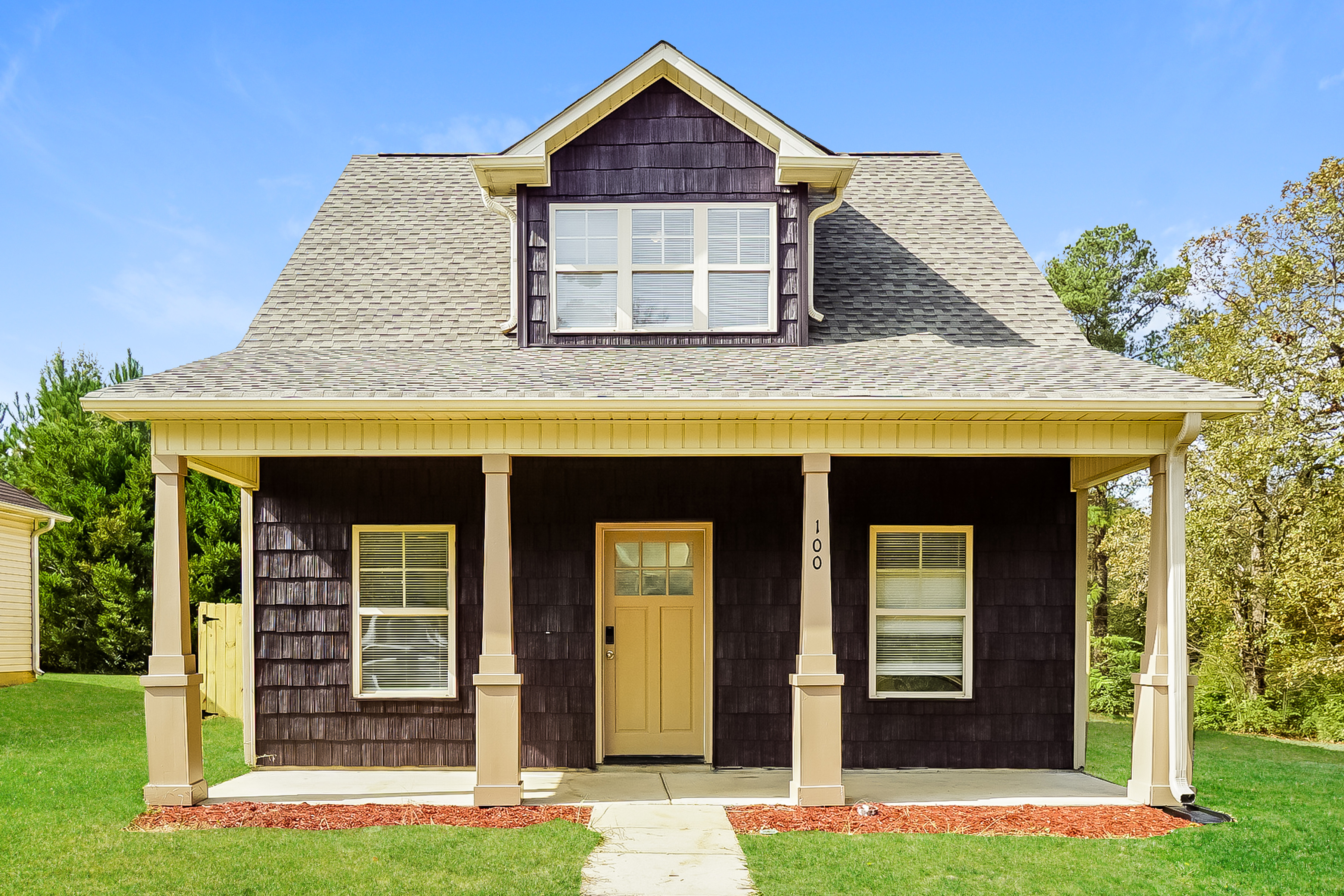 100 ENCLAVE AVE CALERA, AL 35040